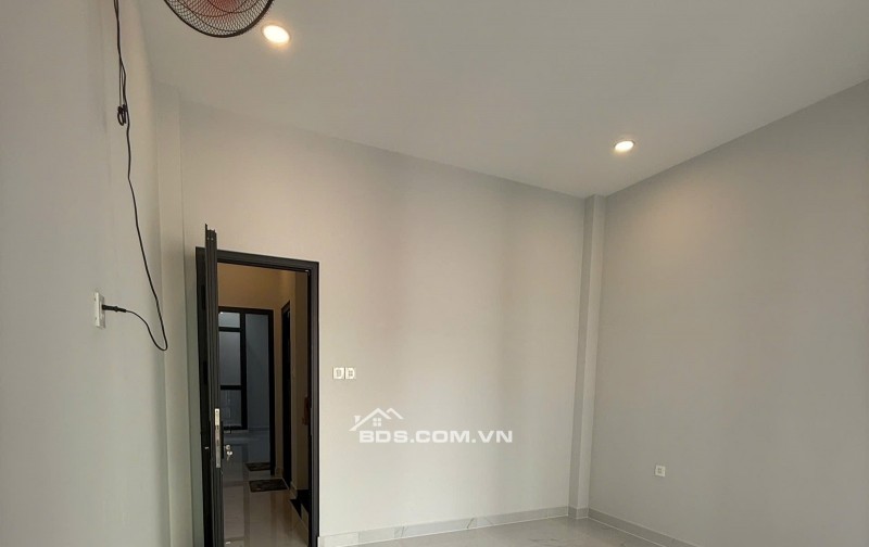 Bán nhà HXH, 200 ra MT Trương Chinh, Phường 14 Tân Bình 60m2, 3Tầng 3PN. Chỉ 8.9 Tỷ còn TL với chính chủ